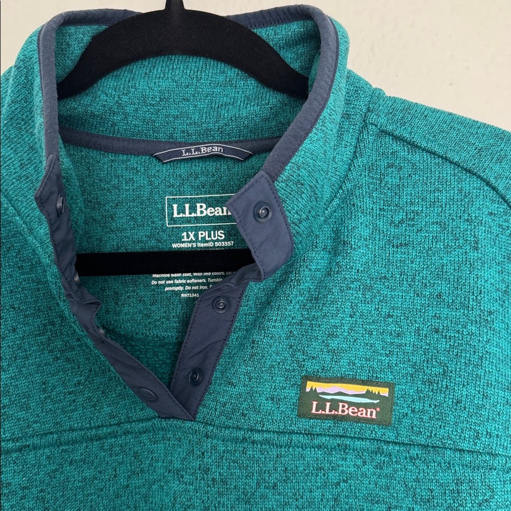LL Bean Pullover - Picture 2 of 3